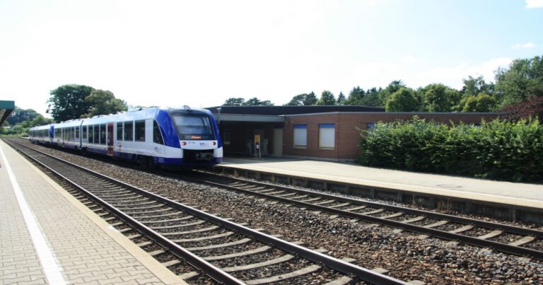 Regionalbahn braucht mehr Kapazitäten, nicht weniger – Grüne Schwaben machen Druck gegen Streichungspläne im Regionalverkehr Augsburg–München