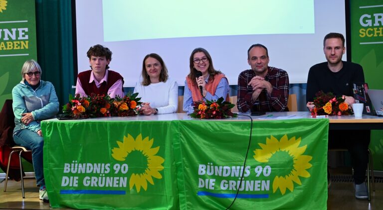 Schwabenparteitag: Schienenoffensive und neues Vorstandsteam